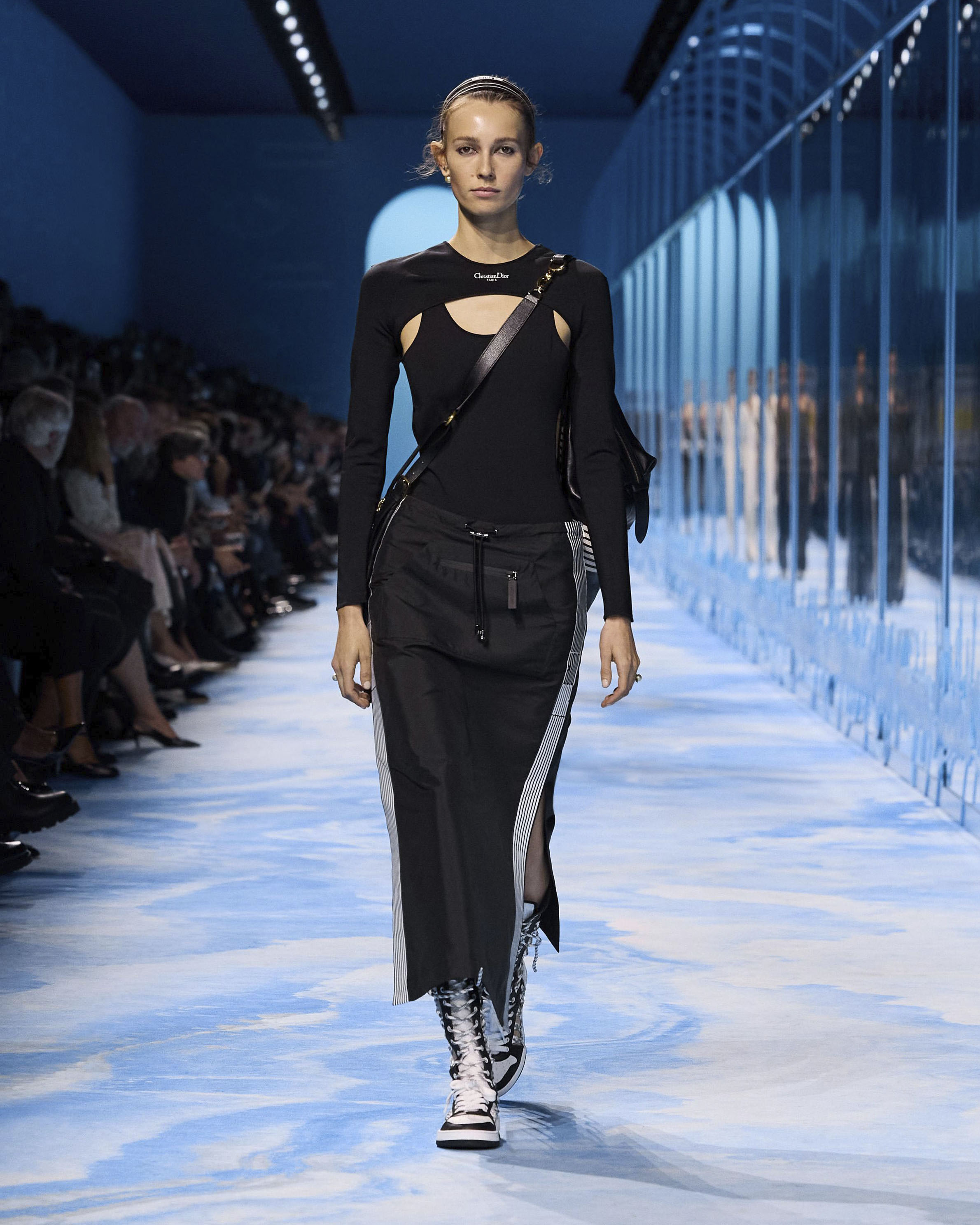 DIOR_RTW_SS25_look_25