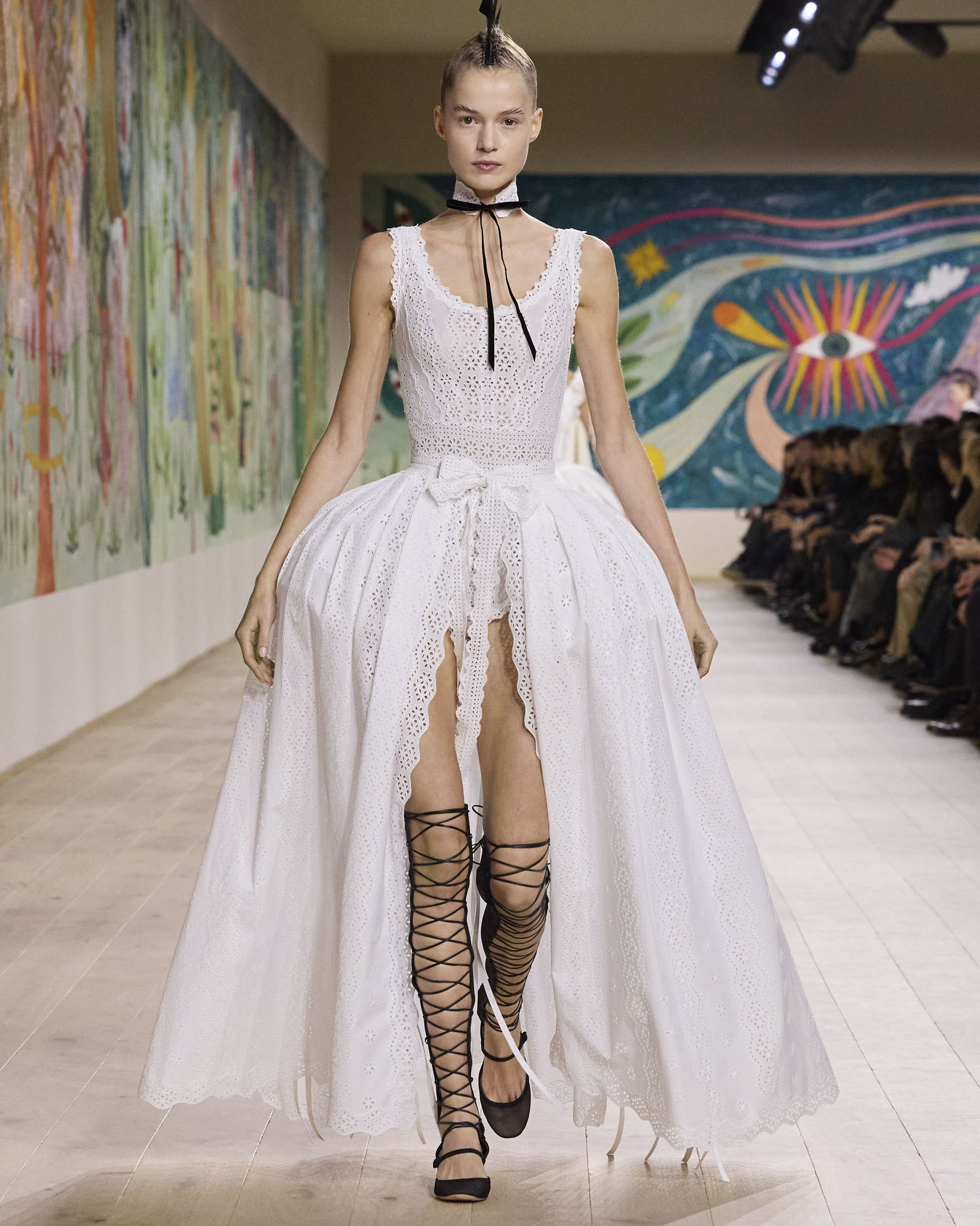 DIOR_HC_PE_2025_LOOK_15