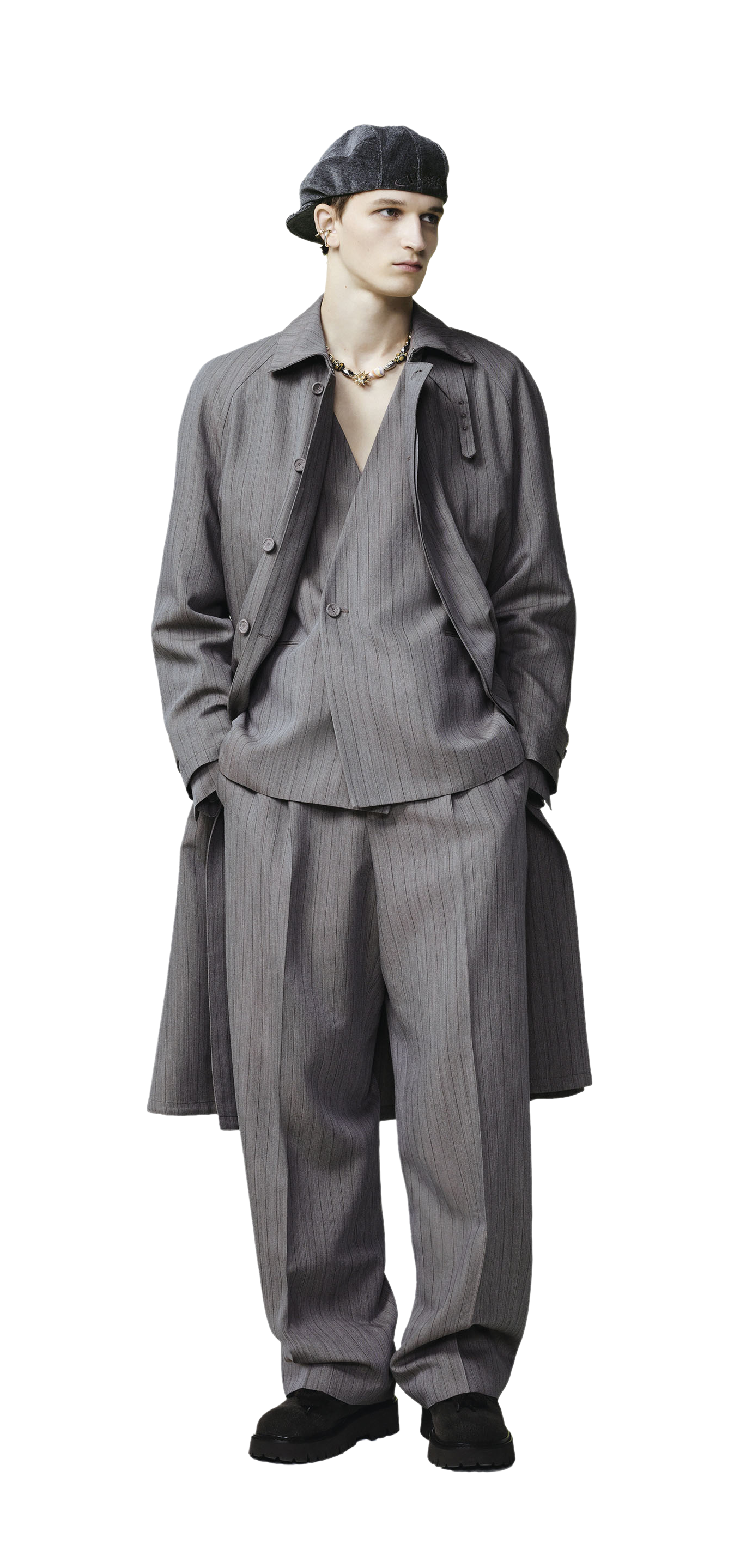 DIOR_MEN_F25_LEWIS_HAMILTON_LOOK-02_DET