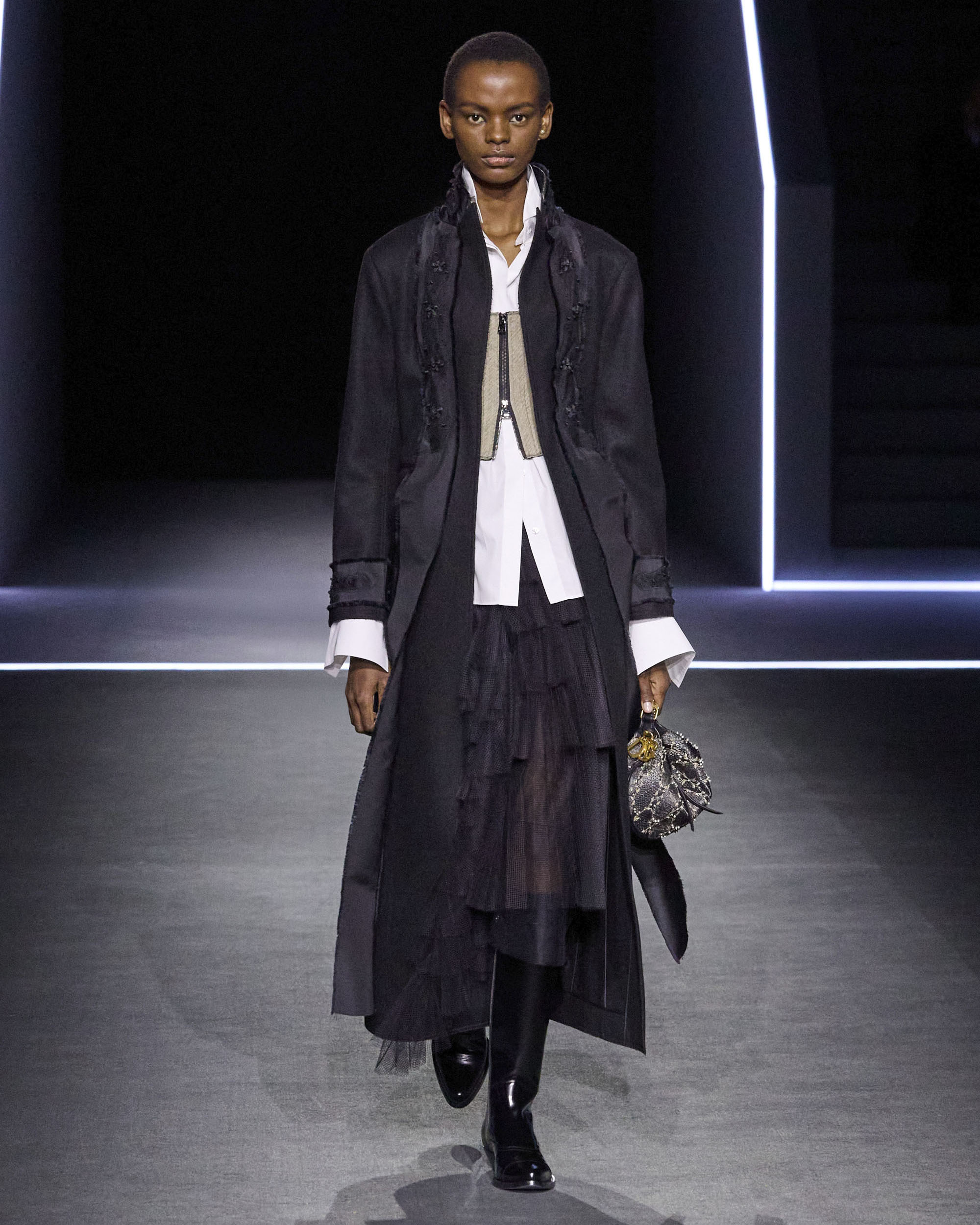 DIOR_PAP_AH25-26_look03