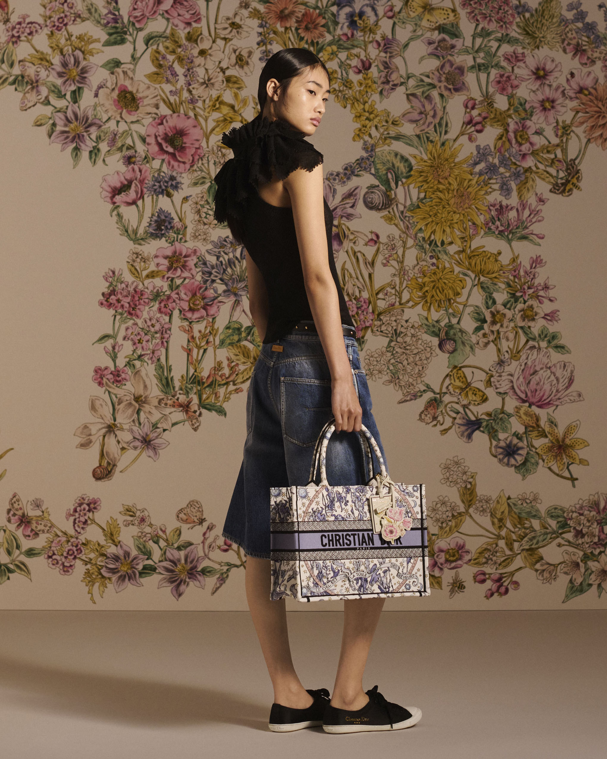 250306_WOMEN_AW25_S002_LUCKY_M306_0381_V2_CC_PRIO