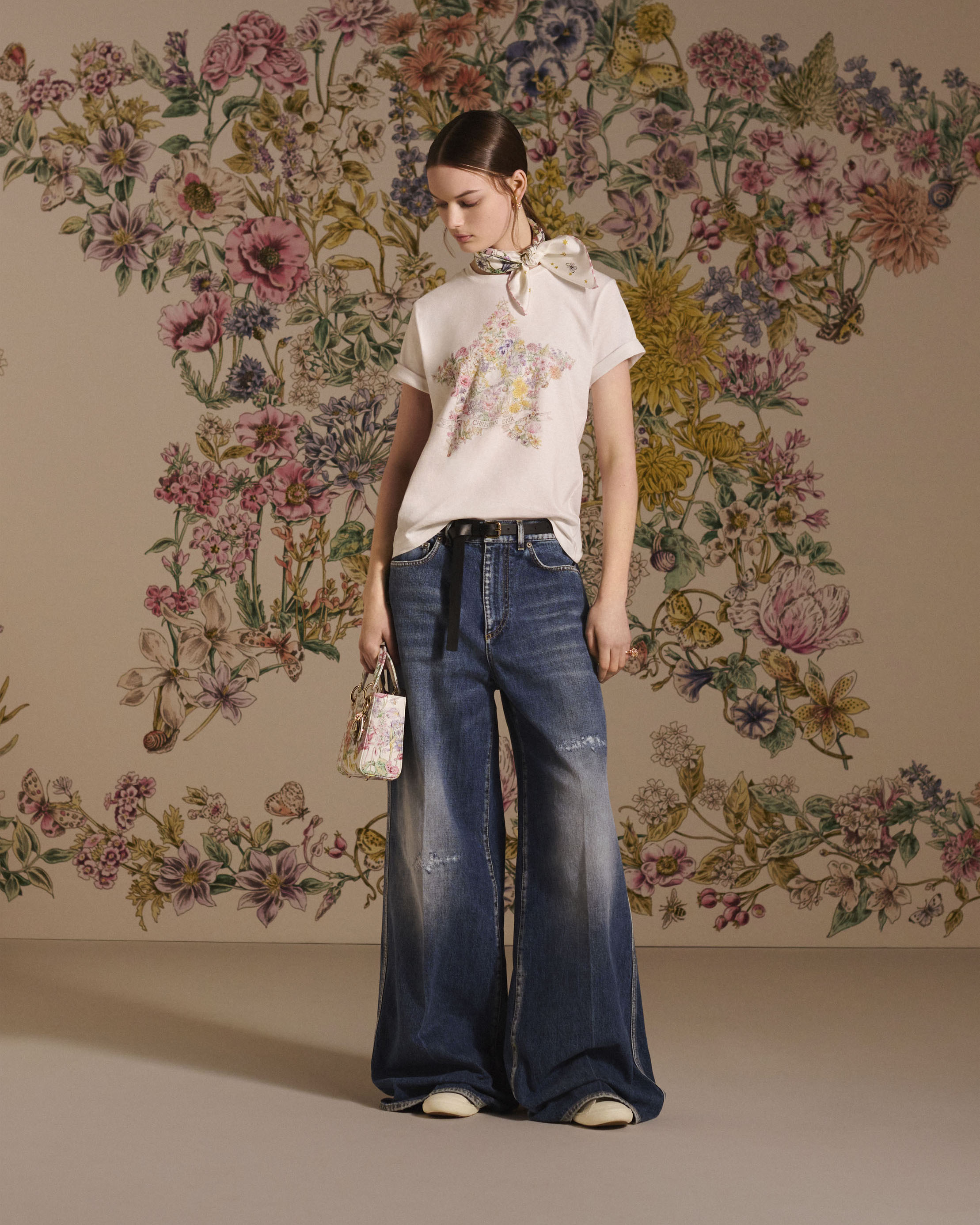 250306_WOMEN_AW25_S009_LUCKY_M311_1471_V3_CC_PRIO